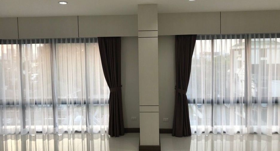 Oficina en venta de 11 habitaciones en Suan Luang, Bangkok
