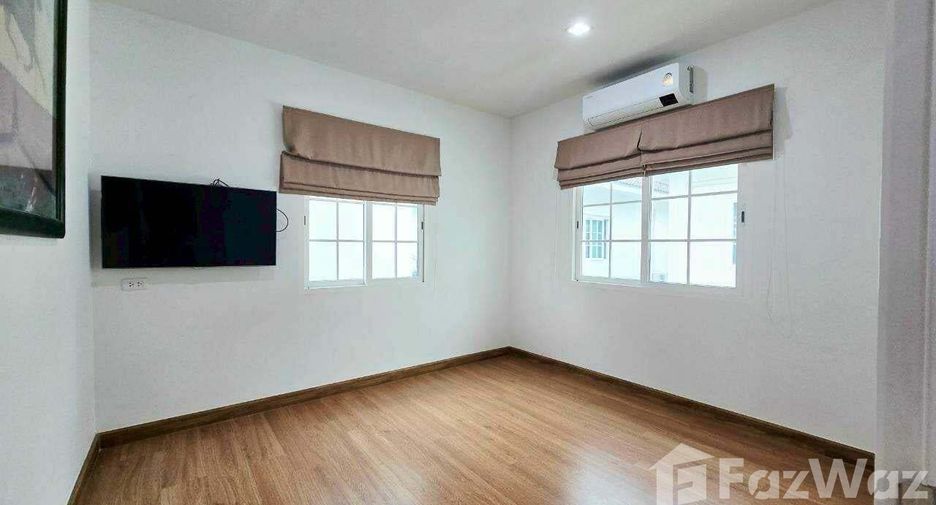 For rent 4 bedrooms house in Pak Kret, Nonthaburi