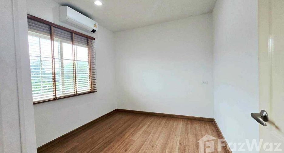 For rent 4 bedrooms house in Pak Kret, Nonthaburi