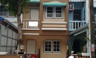 出售 2 卧室 联排别墅 在 Sai Mai, 曼谷