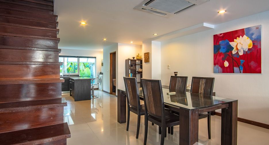 Casa adosada en alquiler de 3 habitaciones en Mueang Phuket, Phuket