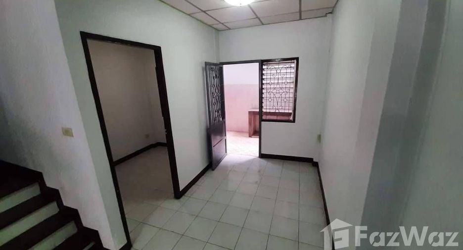 Reihenhaus zum Kauf mit 3 Zimmer in Nong Khaem, Bangkok