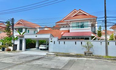 Haus zum Kauf mit 5 Zimmer in Mueang Phuket, Phuket