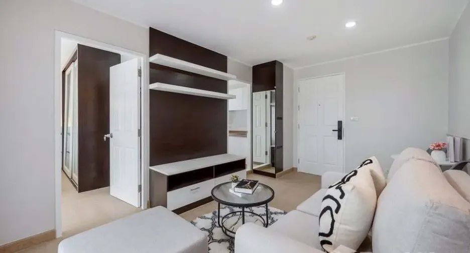 For sale 1 bed condo in Huai Khwang, Bangkok