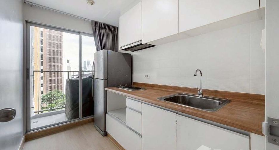 For sale 1 bed condo in Huai Khwang, Bangkok