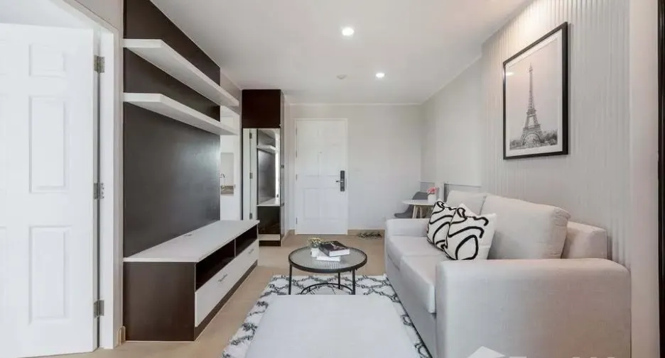 For sale 1 bed condo in Huai Khwang, Bangkok