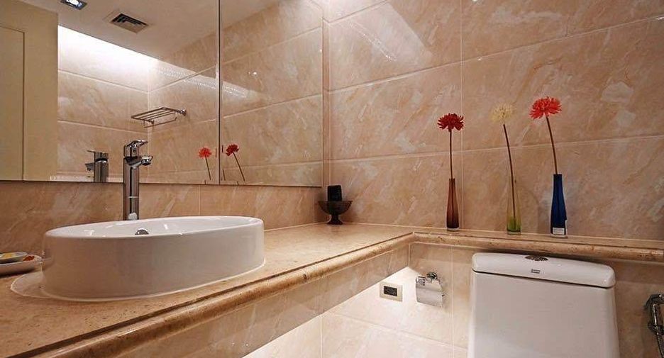 For sale and for rent 3 bedrooms condo in Pathum Wan, Bangkok