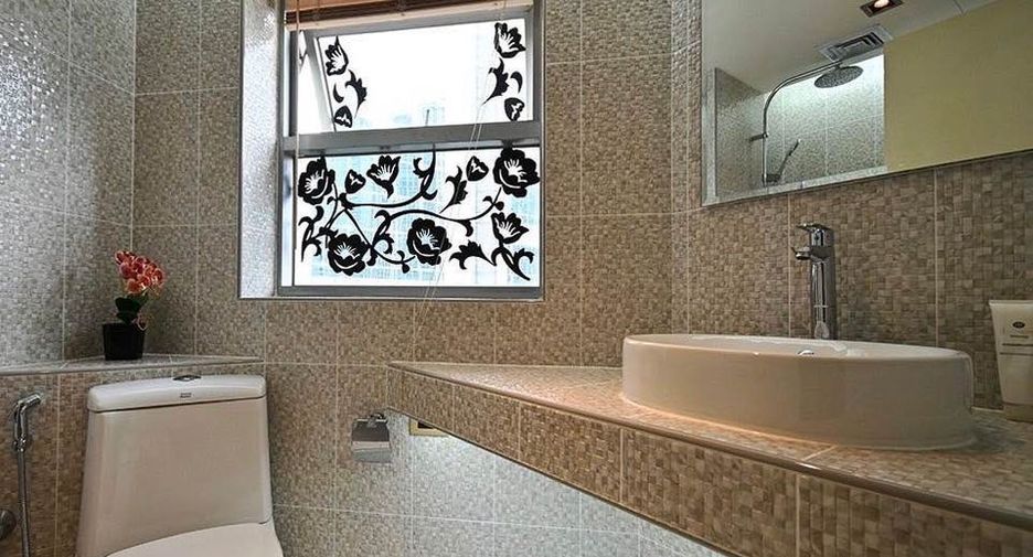 For sale and for rent 3 bedrooms condo in Pathum Wan, Bangkok
