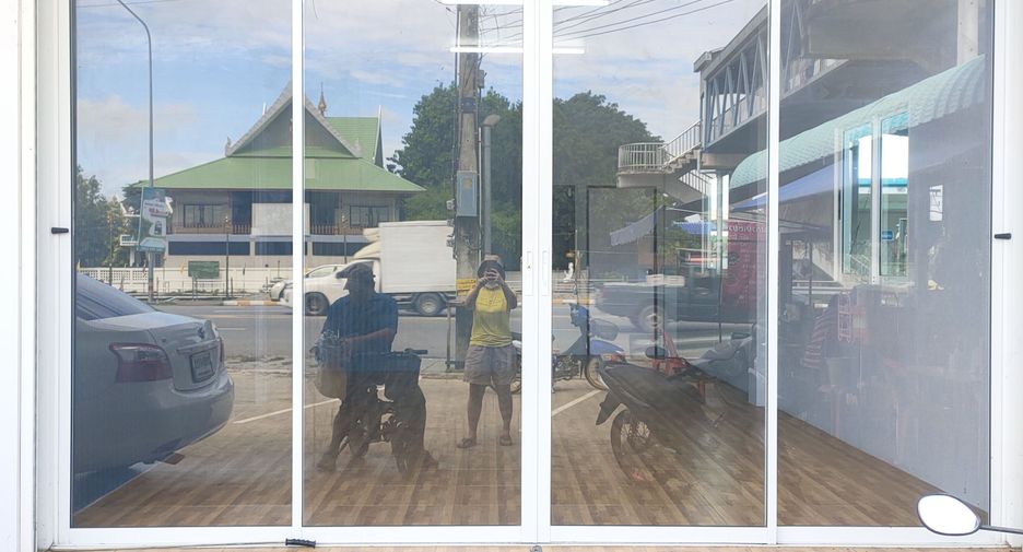 For rent retail Space in Khlong Luang, Pathum Thani