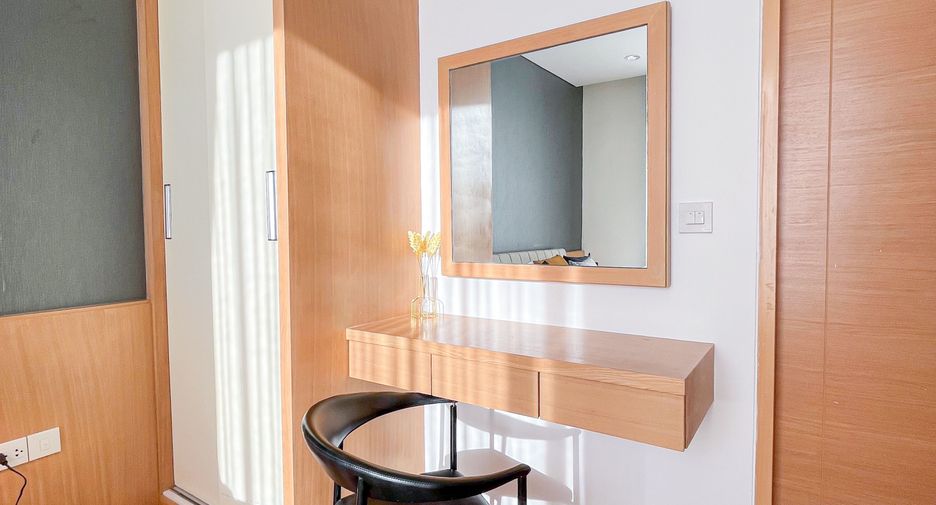 For sale 1 bed condo in Yan Nawa, Bangkok