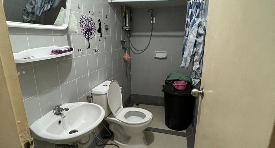 For sale 2 bedrooms townhouse in Bang Bua Thong, Nonthaburi