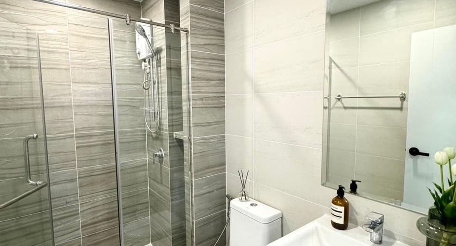 For sale 2 bedrooms condo in Khlong San, Bangkok