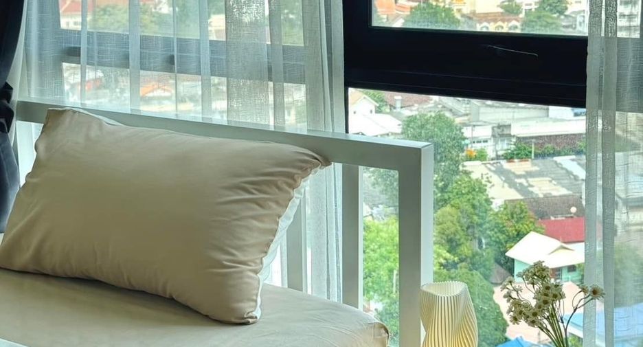For sale 2 bedrooms condo in Khlong San, Bangkok