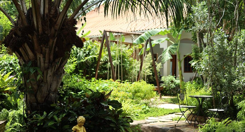 For rent 2 bedrooms villa in Mueang Phuket, Phuket