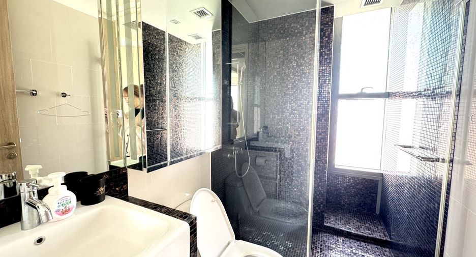For rent and for sale 2 bedrooms condo in Yan Nawa, Bangkok