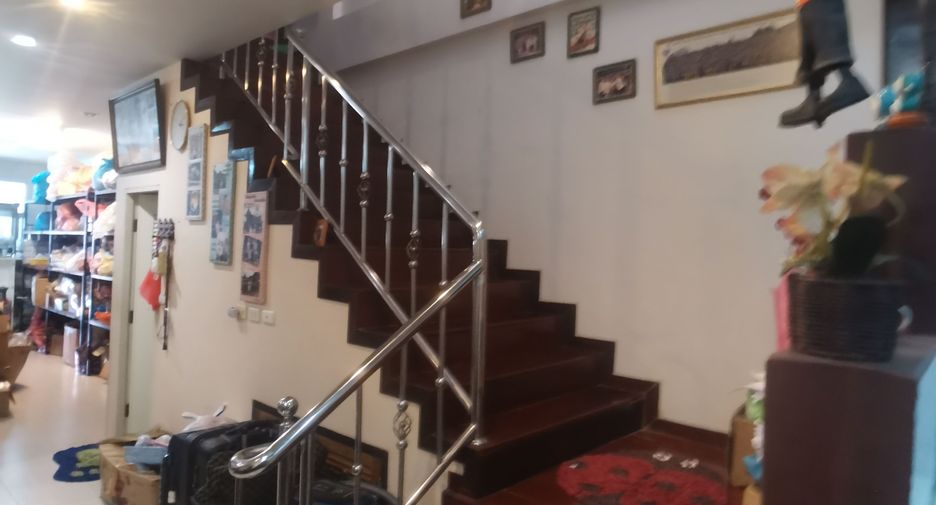 For sale 4 bedrooms retail Space in Kathu, Phuket