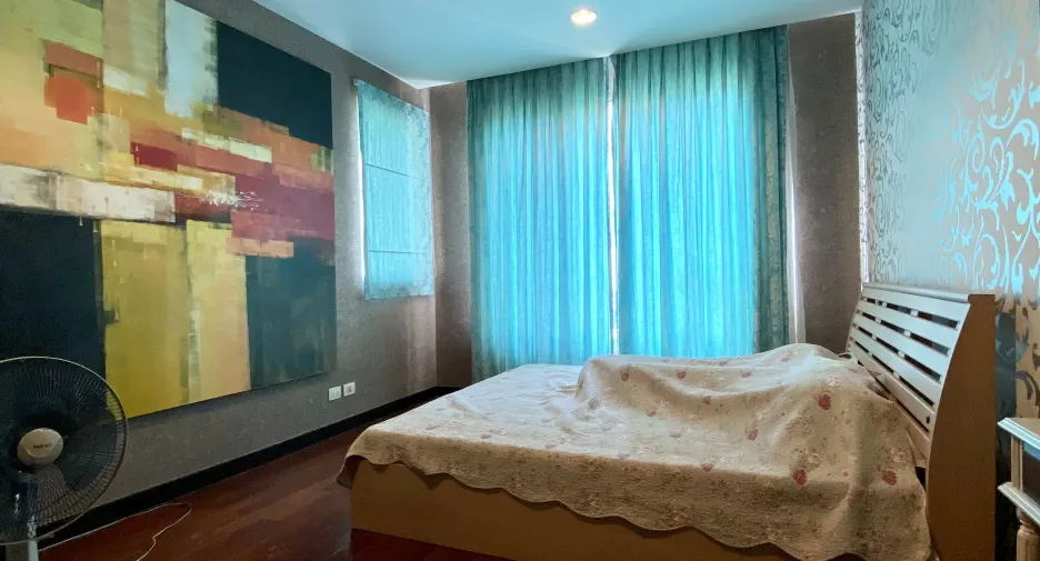 For sale and for rent 2 bedrooms condo in Khlong Toei, Bangkok