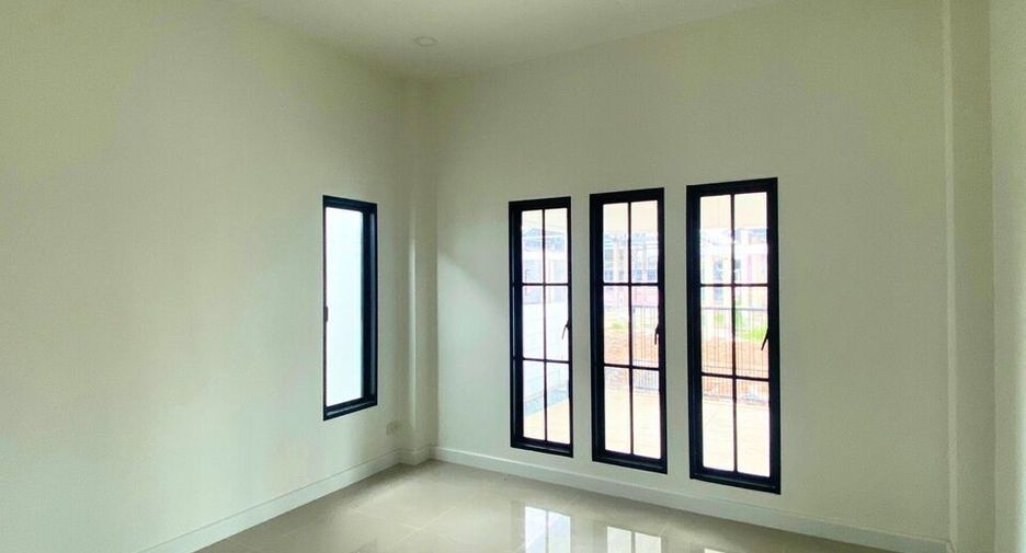 For sale 3 bedrooms house in Mueang Chanthaburi, Chanthaburi