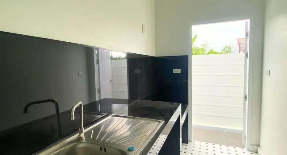 For sale 3 bedrooms house in Mueang Chanthaburi, Chanthaburi
