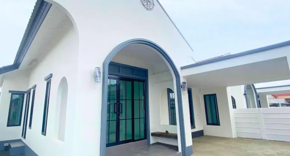 For sale 3 bedrooms house in Mueang Chanthaburi, Chanthaburi