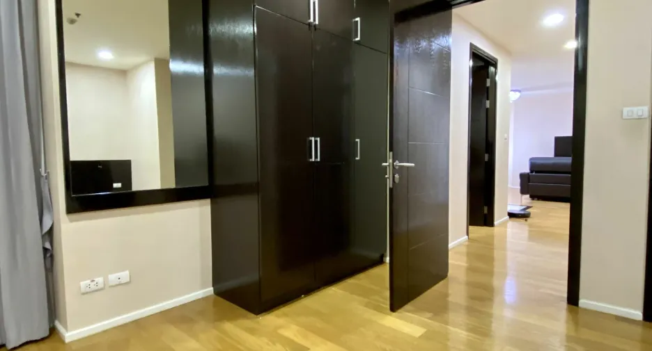 For sale and for rent 2 bedrooms condo in Watthana, Bangkok