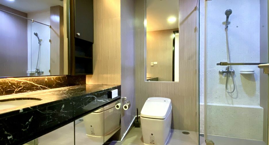 For sale and for rent 2 bedrooms condo in Watthana, Bangkok