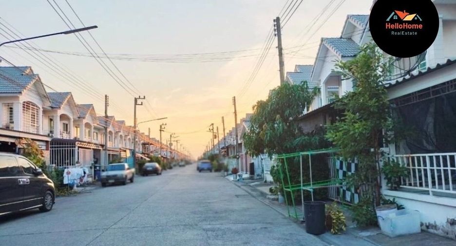 For sale 3 bedrooms townhouse in Lam Luk Ka, Pathum Thani