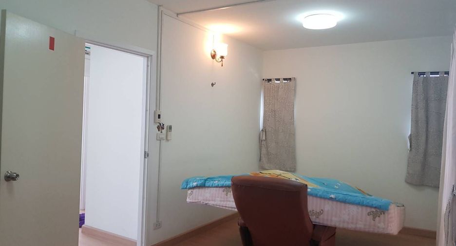 For sale 3 bedrooms townhouse in Prawet, Bangkok