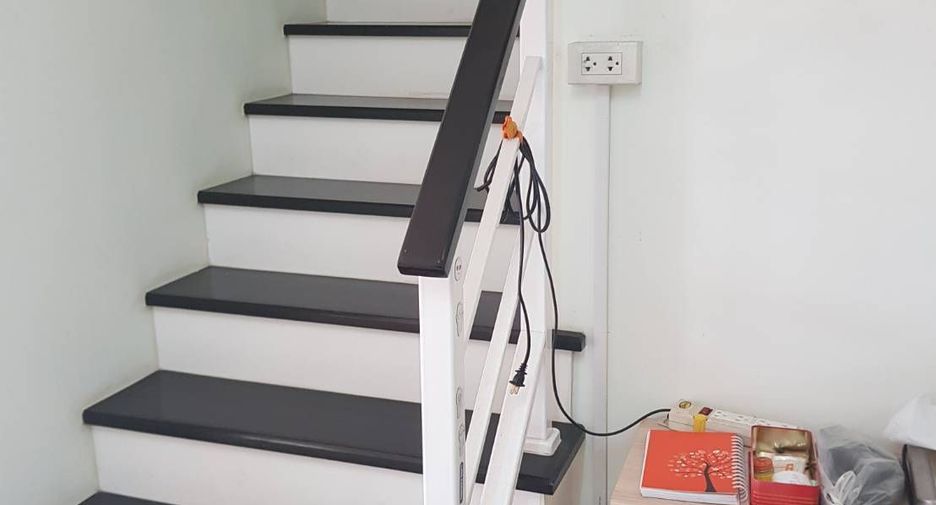For sale 3 bedrooms townhouse in Prawet, Bangkok