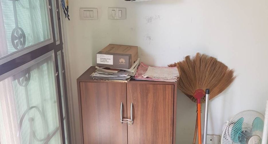 For sale 3 bedrooms townhouse in Prawet, Bangkok