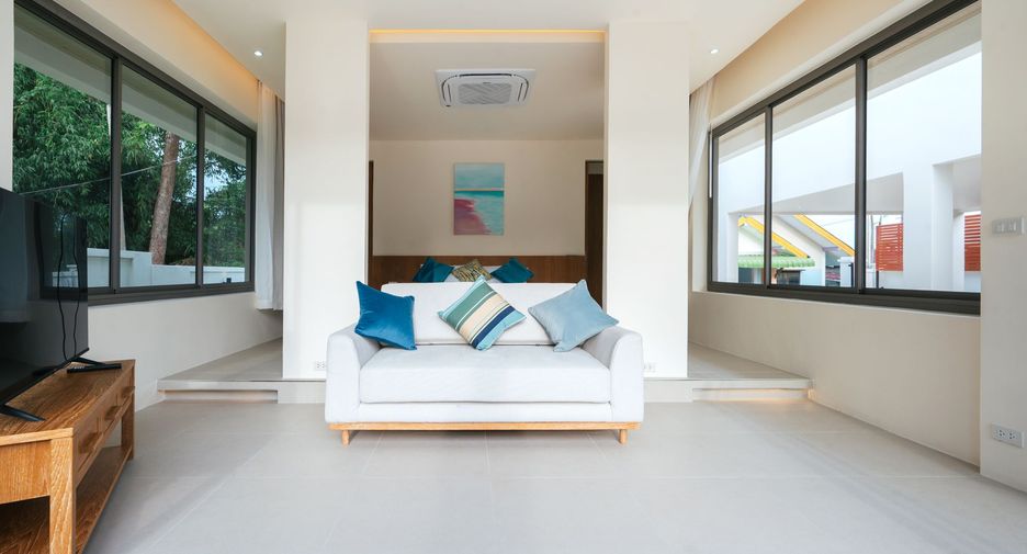 For rent 4 bedrooms villa in Mueang Phuket, Phuket