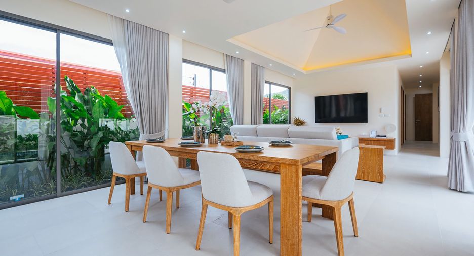 For rent 4 bedrooms villa in Mueang Phuket, Phuket