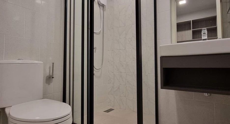 For rent 1 bed condo in Khlong Luang, Pathum Thani