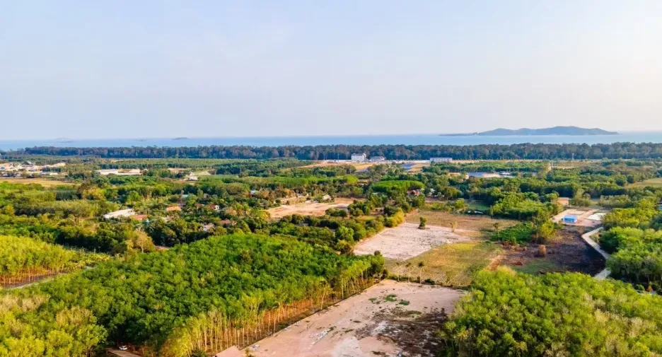 À vendre terrain à Mueang Rayong, Rayong