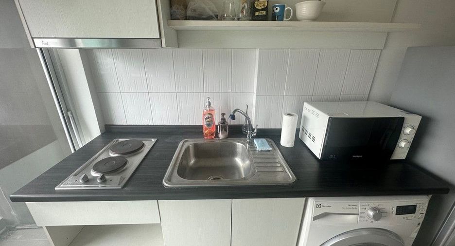 For sale 1 bed condo in Huai Khwang, Bangkok