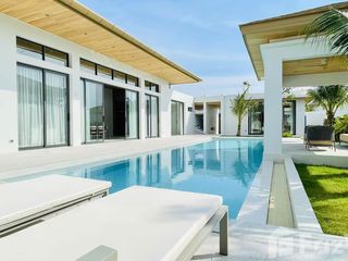 For rent 5 bedrooms villa in Thalang, Phuket