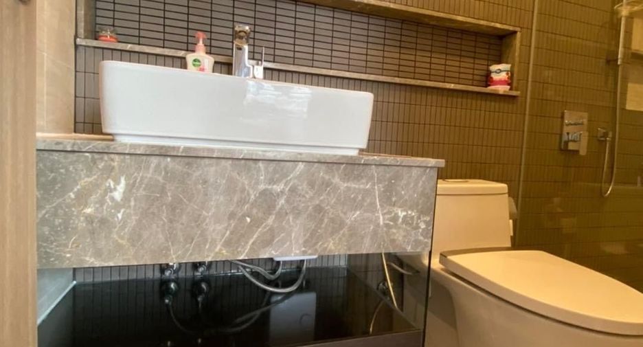 For sale 2 bedrooms condo in Pathum Wan, Bangkok