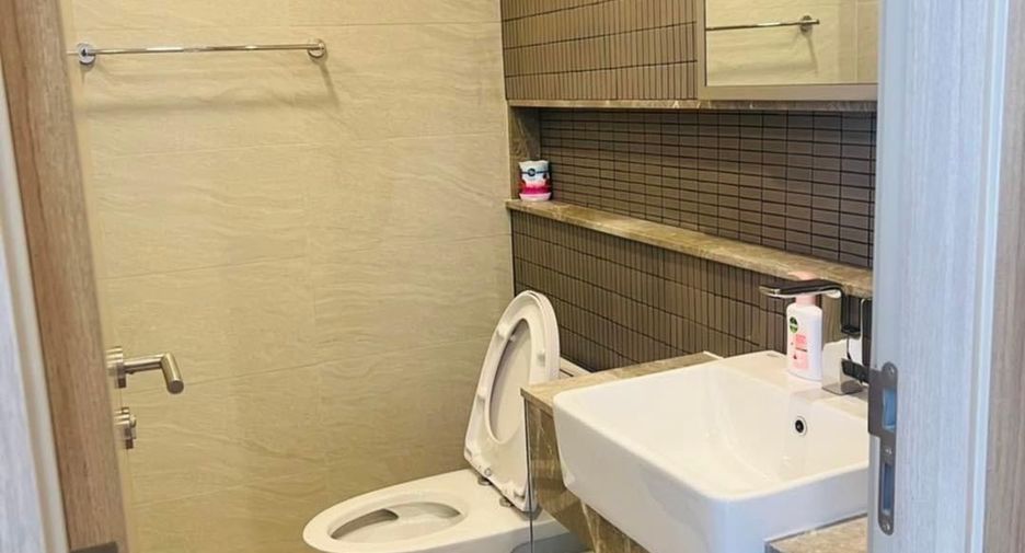 For sale 2 bedrooms condo in Pathum Wan, Bangkok