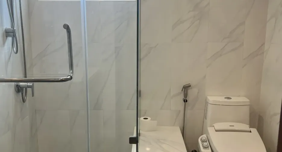For sale 3 bedrooms house in Mueang Pathum Thani, Pathum Thani