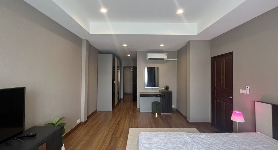 For sale 3 bedrooms house in Mueang Pathum Thani, Pathum Thani
