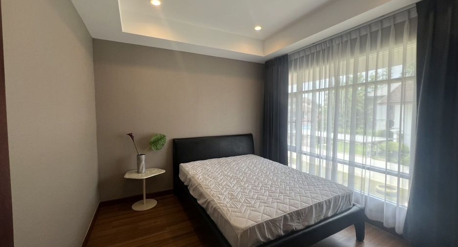 For sale 3 bedrooms house in Mueang Pathum Thani, Pathum Thani