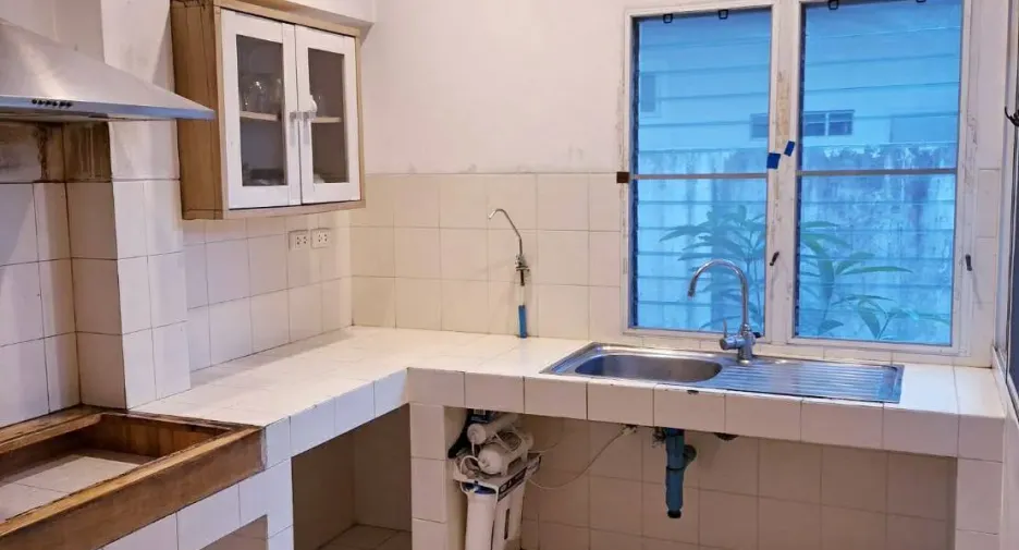 Casa en venta de 4 habitaciones en Mueang Nonthaburi, Nonthaburi