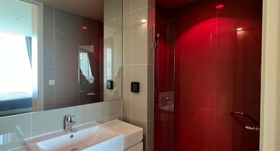 For sale and for rent 2 bedrooms condo in Watthana, Bangkok