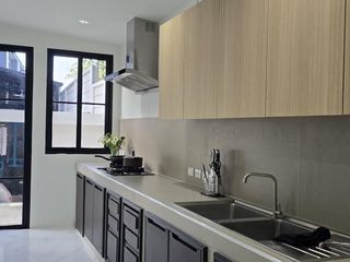 Casa en alquiler de 4 habitaciones en Mueang Phuket, Phuket
