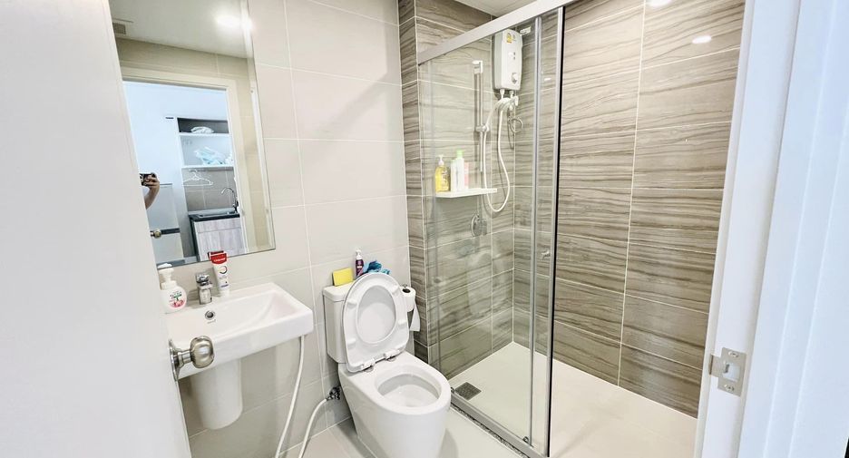 For sale studio condo in Khlong San, Bangkok