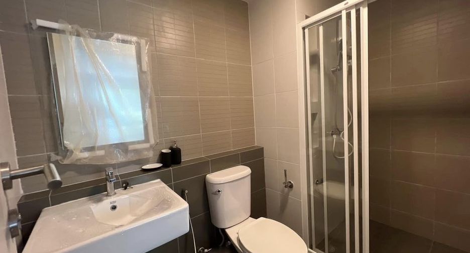 For rent 1 bed condo in Khlong Luang, Pathum Thani
