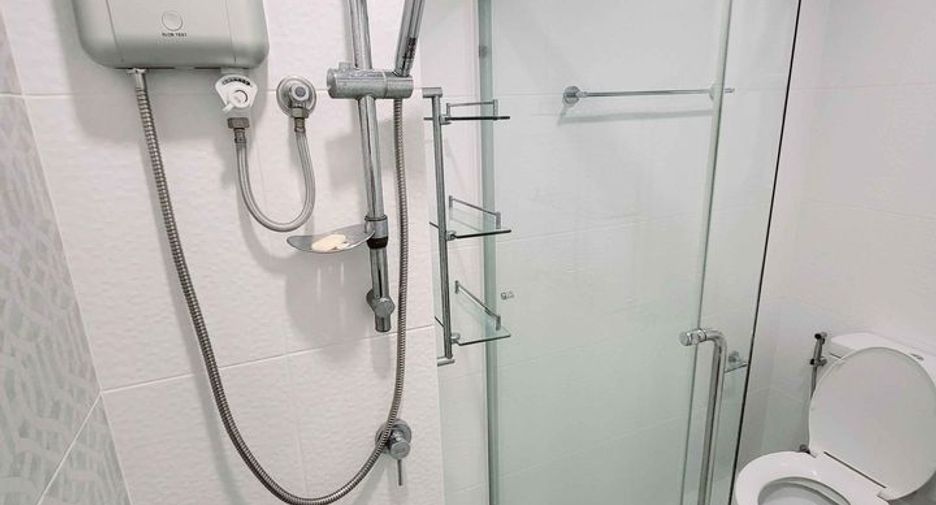 For sale studio condo in Bang Phlat, Bangkok