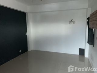Condo en venta de 2 habitaciones en Bang Phlat, Bangkok