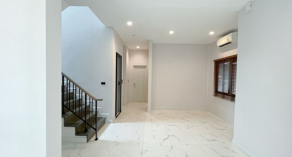 For sale and for rent 4 bedrooms house in Bang Kruai, Nonthaburi