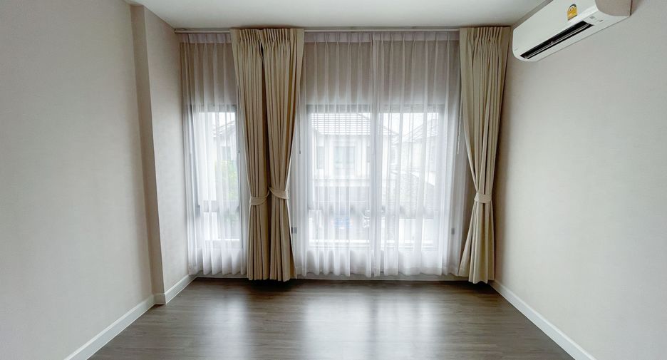 Haus zum Kauf und zur Miete mit 4 Zimmer in Bang Kruai, Nonthaburi